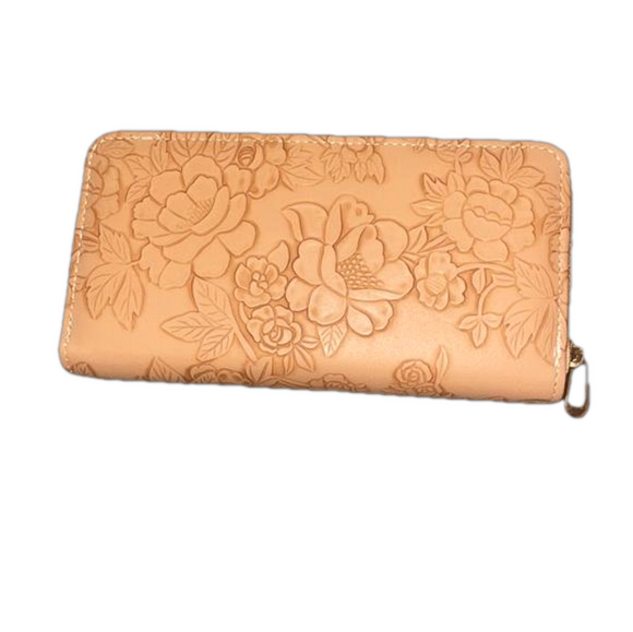 Handbags - Elegant Floral Embossed Wallet 🌸✨